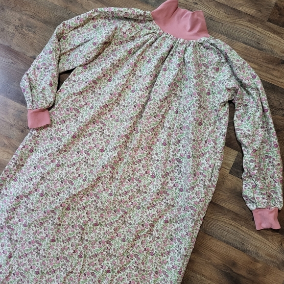 The Vermont Country Store Women's Pink Rose Floral Mock Neck   Nightgown L - Picture 4 of 11